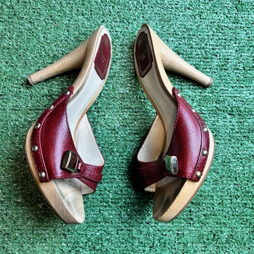 Christian Dior vintage Y2K bois cuir rouge talons avec serrure taille 37 US 6,5 authentique