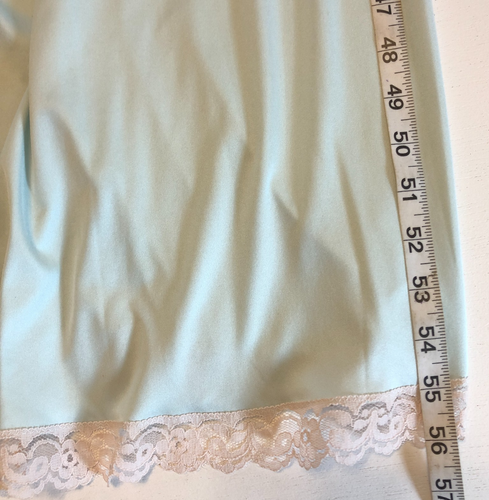 Camisón vintage de encaje de nailon verde y beige Claire Sandra de Lucie Ann años 60 36 - Imagen 14 de 15