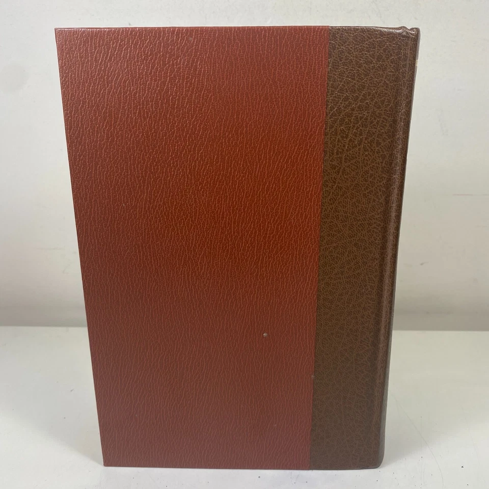 Dictionary of International Biography 1987 Twentieth Edition Hardcover Slipcase - Image 4 of 4