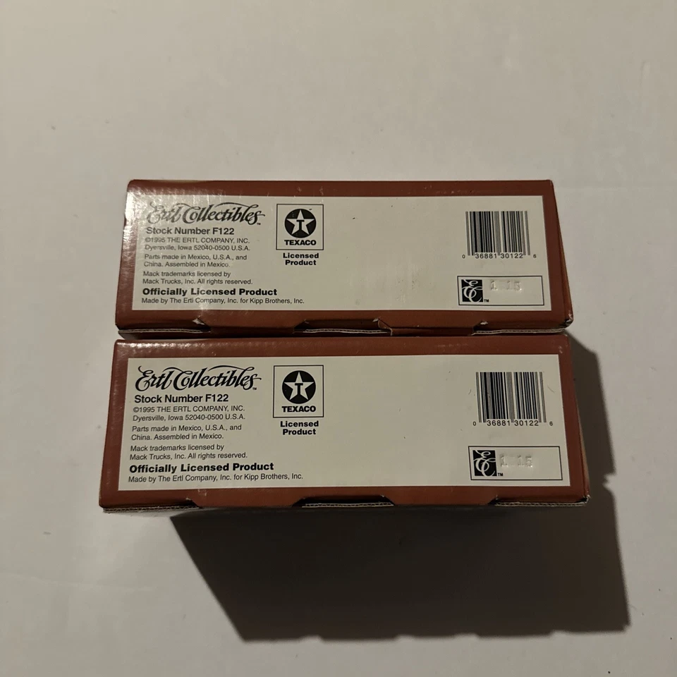1910 Mack Texaco Tanker 1995 Ertl F122 Bank Nr (x2) - Image 2 of 3