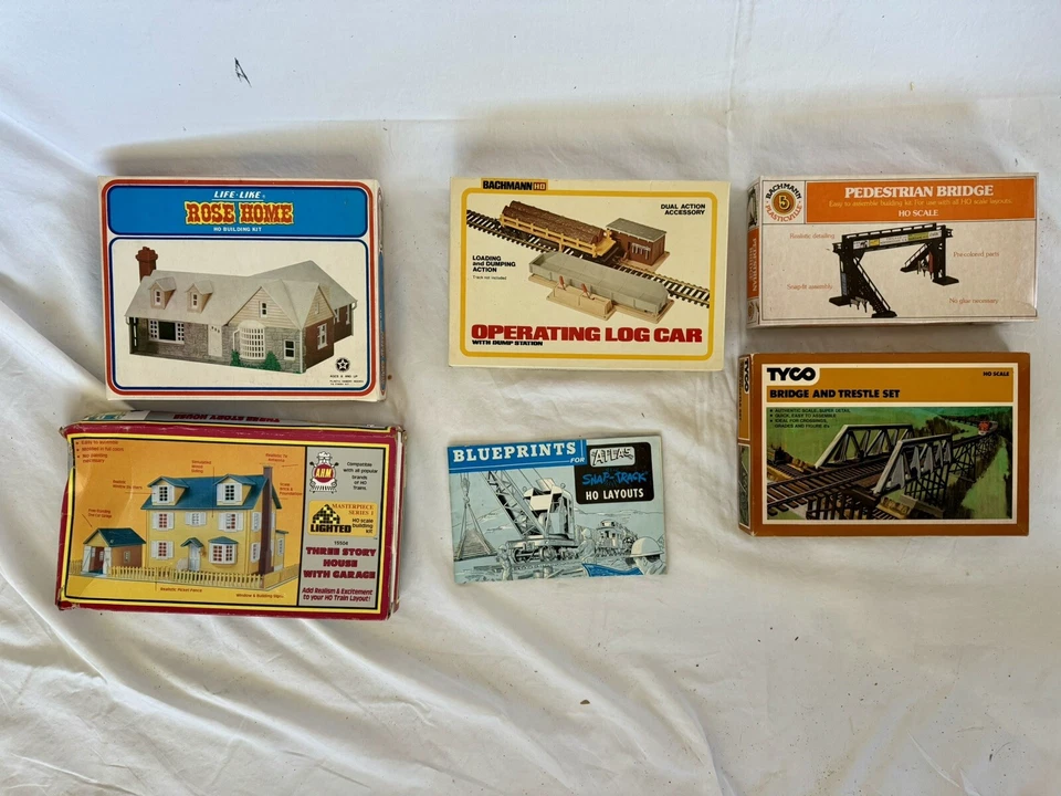 Lote Motores Tren HO, Coches, Casas, Paisaje, Pista, Controladores Foto 2 de 4