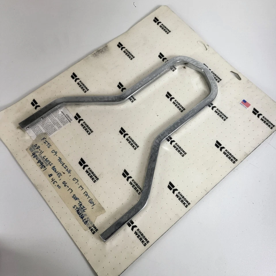 Khrome Werks - 262609 - Harley Softail Fat Boy Sissy Bar 迷你 Lowboy - 铬 — 第 2/4 张图片