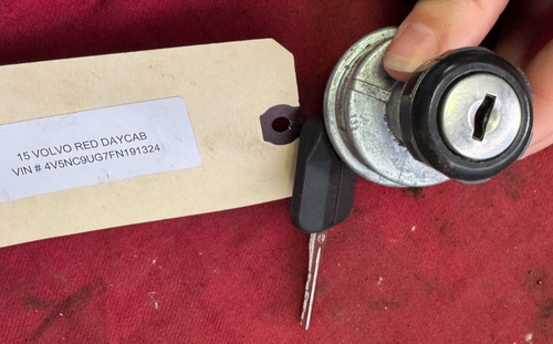 21780553 VOLVO VNL 2015 IGNITION SWITCH