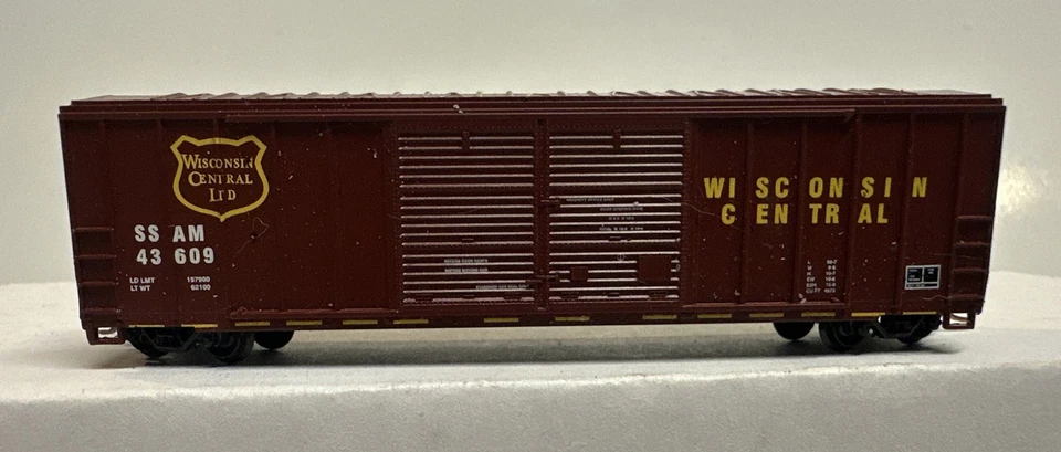 Roundhouse N Scale Lot Of 4 Wisconsin Central 50' Box Cars Knuckle Couplers - Image 2 of 4