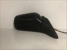 Retroviseur droit (ou coque) Nissan PRAIRIE