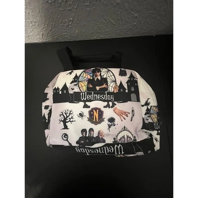 Netflix Wednesday Addams isolierte Brotzeittasche Nevermore Academy Goth Tasche neu ohne Etikett - Bild 1 von 4