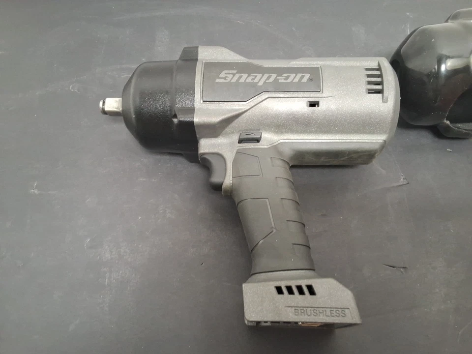 SNAP-ON CT9080GM 18 В УДАРНЫЙ ГАЙКОВЕРТ - ТОЛЬКО ИНСТРУМЕНТ - НЕТРОНУТЫЙ - ИСПОЛЬЗОВАЛСЯ ОДИН РАЗ - 2024 - Изображение 3 из 4