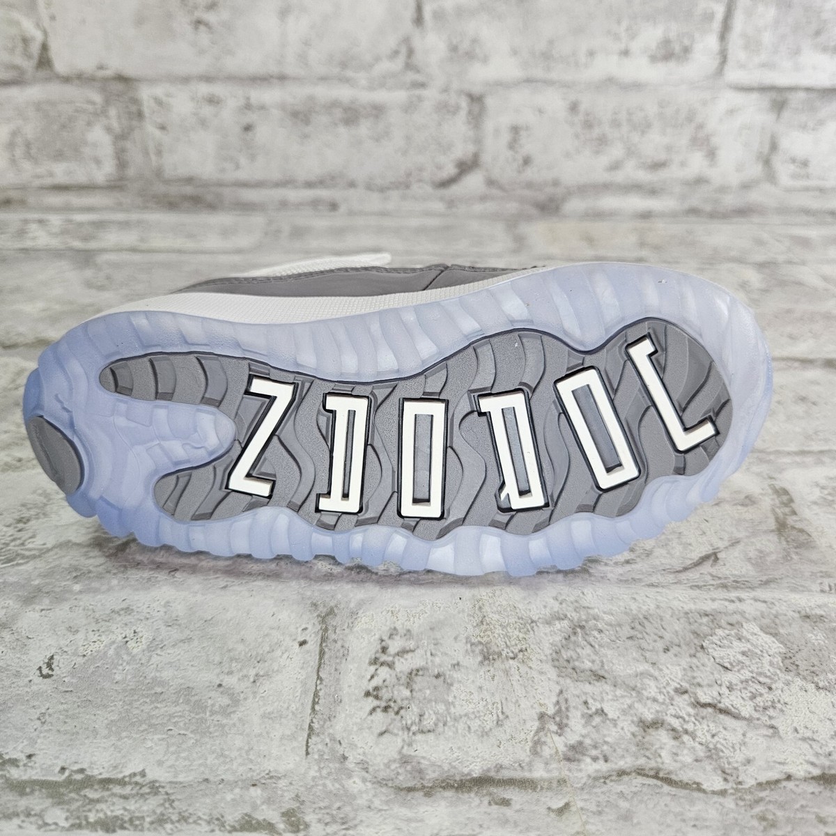 Nike Air Jordan 11 Low Cement Grey White University 505836