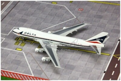 1:400 Phoenix DELTA BOEING 747-100 Passenger Airplane Diecast Aircraft Model
