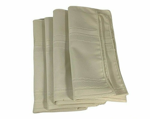 Set Of 4 LINEN NAPKINS VINTAGE 16 X 16 Inches - Picture 2 of 4