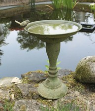 Vogelfutterstation Nostalgie Vogelbad Vogeltränke patiniert Antikstil Vögel