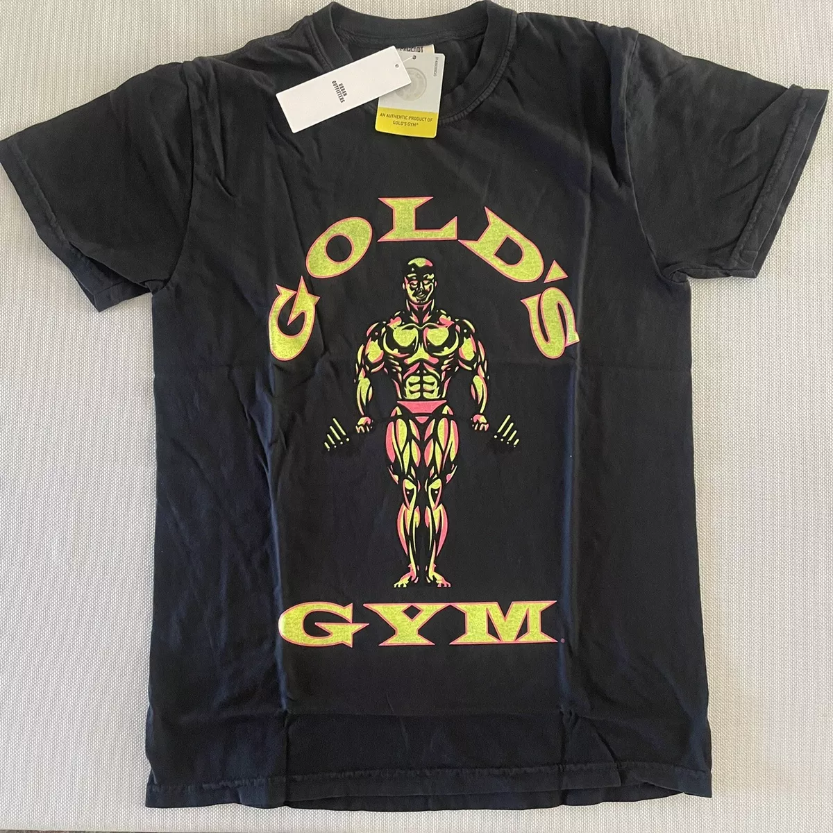 Gold's hotsell gym shirt