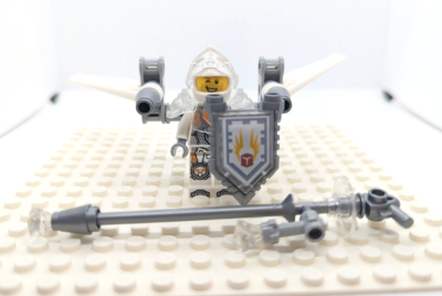 ໒꒱ LEGO Nexo Knights Minifigure - Ultimate Lance, Wing Suit & Weapon