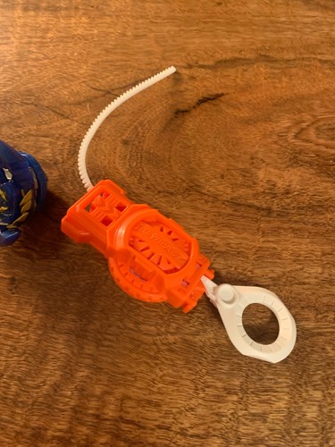 Beyblade Burst Rise Hypersphere Sword Valtryek V5 Spinner - Bild 2 von 7
