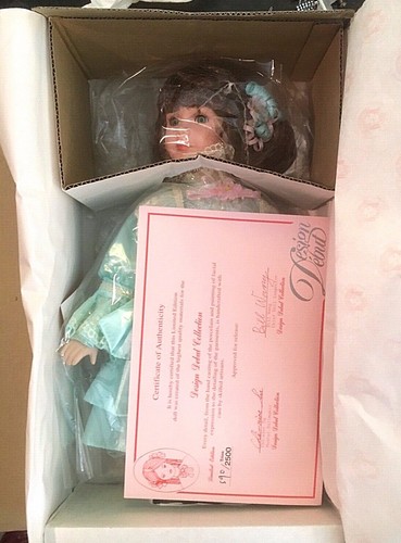 Design Debut 16" Porcelain Doll "Trina" 590/2500 In Original Box W/Stand