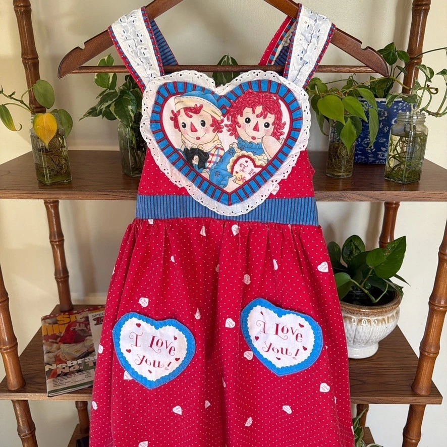 Vestido De Colección Niños Raggedy Ann & Andy Daisy Kingdom I love You Día de San Valentín Foto 2 de 4
