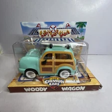 THE CHEVRON CARS 1999 - Woody Wagon - Vintage Collectible Toy Car NEW