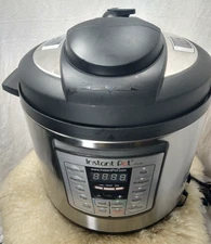 INSTANT POT PRESSURE COOKER IP-LUX60 V3 6 QUART 6-in-1 ELECTRIC MULTI COOKER