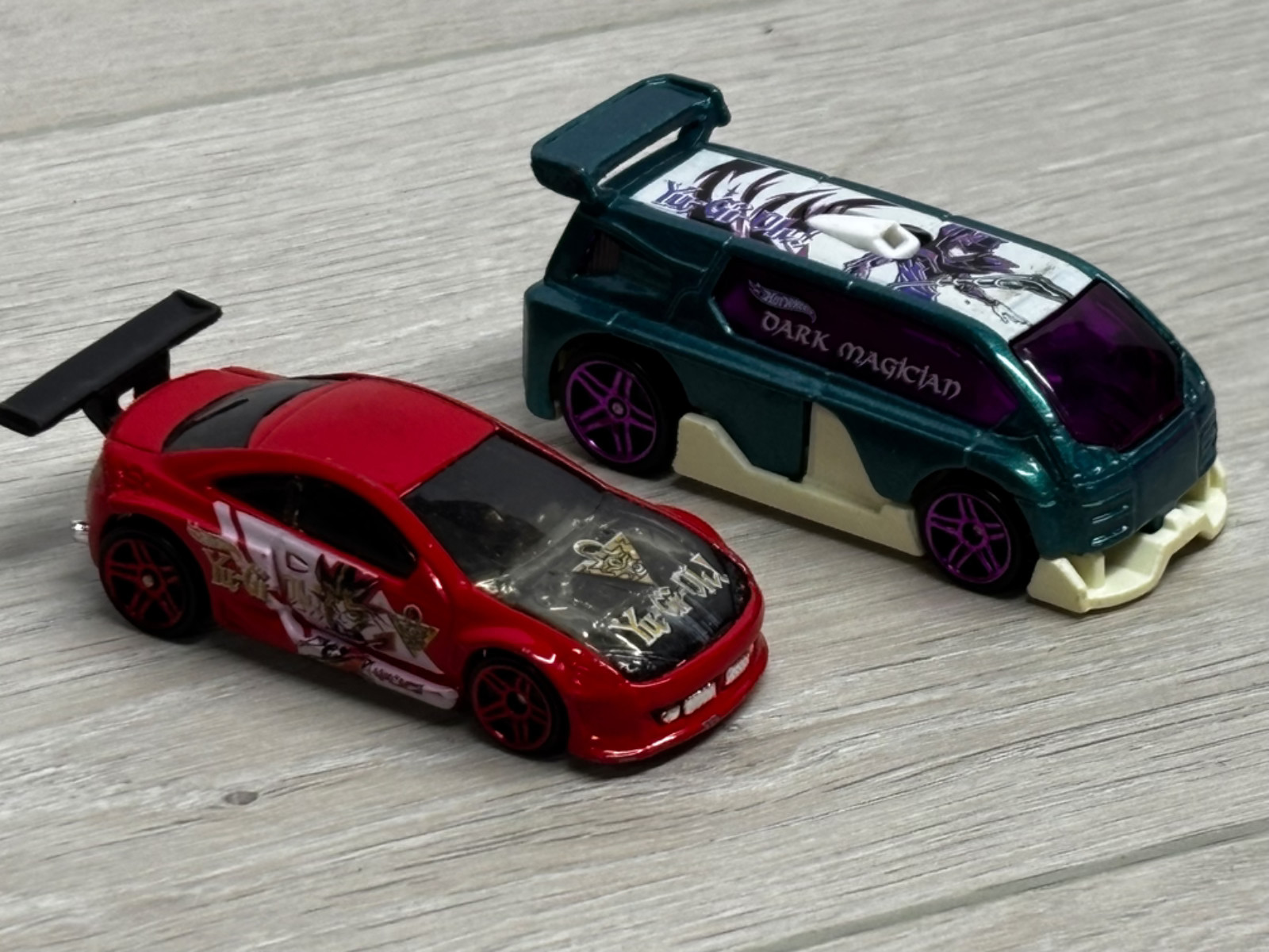 Hot Wheels 2003 Yu-Gi-Oh!  1999 Mercury Custom Cougar RED & Hyperliner