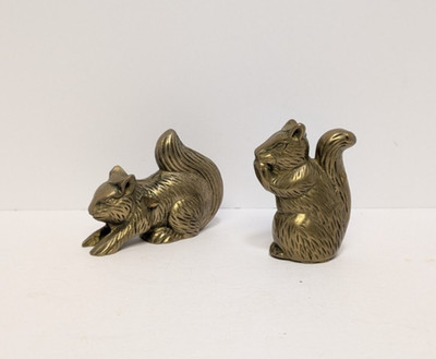 Vintage Solid Brass Squirrels Detailed Etched Home Decor 3.5'' & 3'' Set of 2
