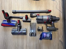 Dyson V15 Detect Absolute Cordless Vacuum Cleaner In Very Good Condition