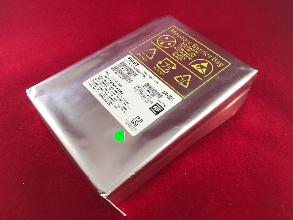 Hitachi 4TB 3.5 " Festplatte HDS724040ALE640 7.2K SATA 6Gb/S 64MB 7K4000 0F14681 - Bild 3 von 4