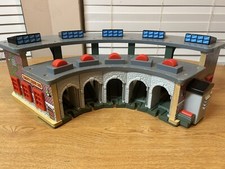 Thomas Wooden Railway - Deluxe Tidmouth Sheds w/ Sounds