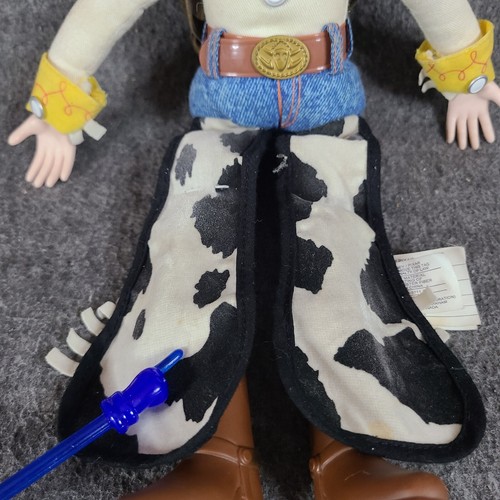 Thinkway Woody And Jessie Dolls Toy Story 16" Talking Interactive With Backpack - Picture 14 of 20