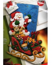 Santa and his Sleigh 86359 Vintage Bucilla Felt Applique 18" Stocking Kit DIY