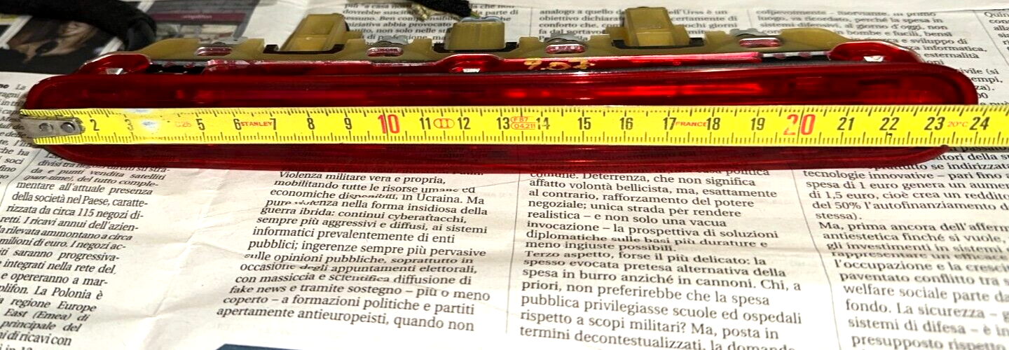 Foto 12 di 14