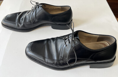 Salvatore Ferragamo Shoes Men display picture 3
