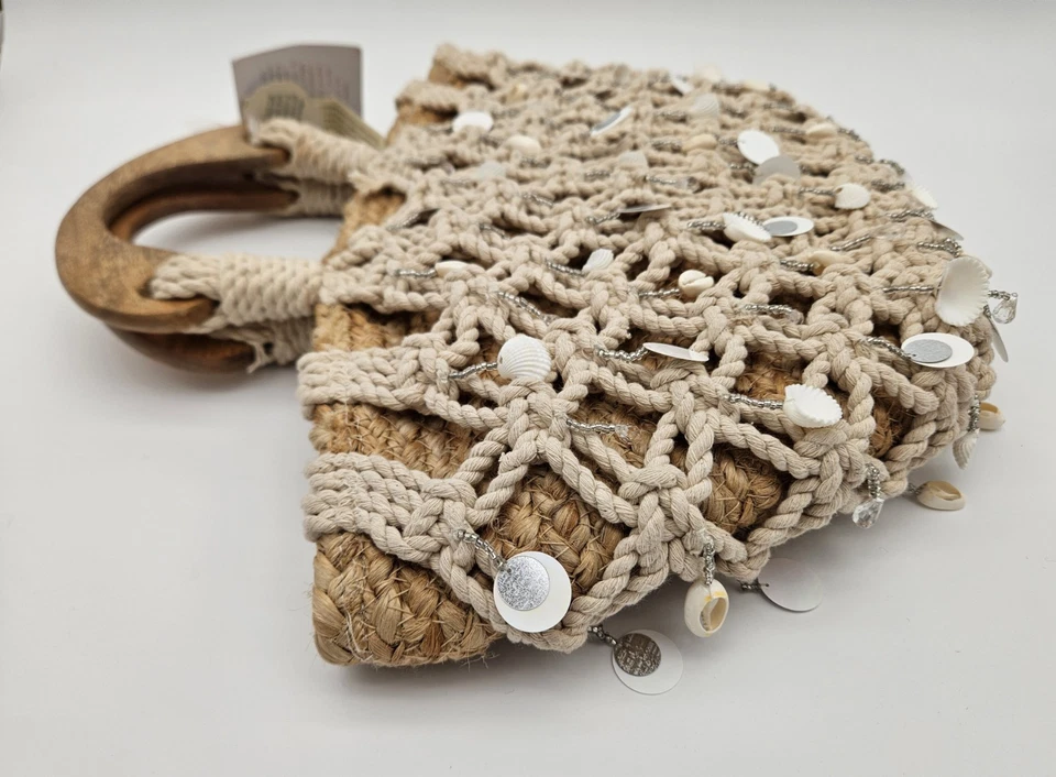 Bolso de mano hecho en la India Seashell, asas de madera, conchas genuinas, cuentas cosidas a mano Foto 3 de 4