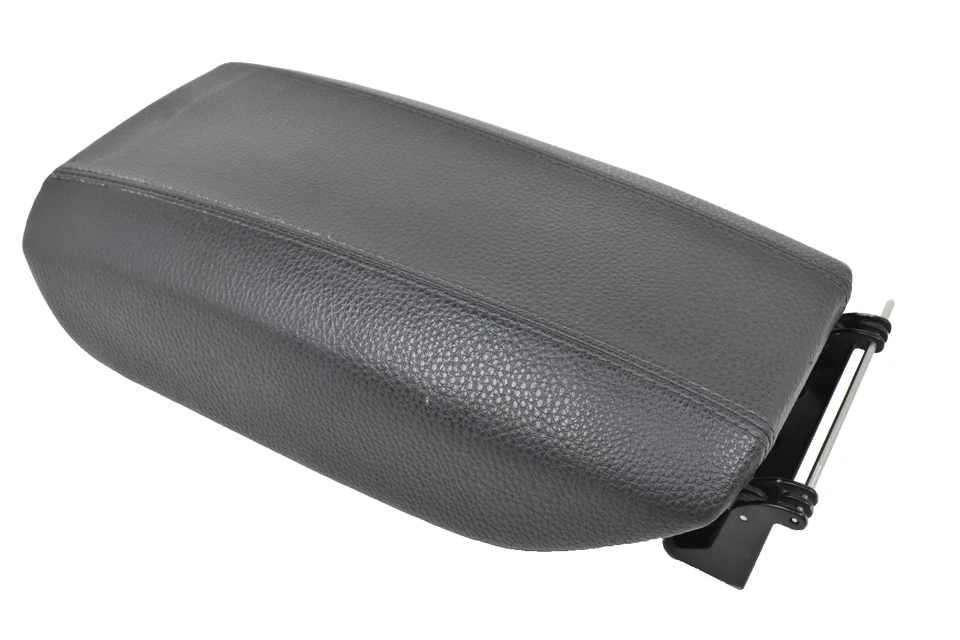 DEFECT 1999 - 2006 沃尔沃 S80 中控台黑色皮革扶手顶盖原始设备制造商 — 第 3/4 张图片