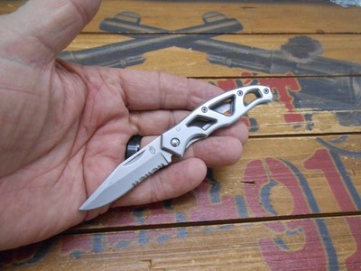 Gerber Mini Paraframe Knife Frame Lock Combo Edge Blade