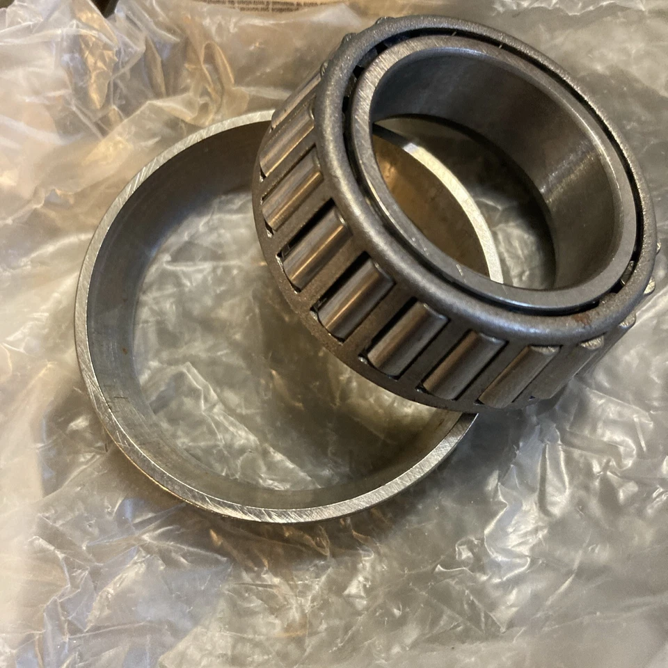 Juego de rodamientos de piñón de transmisión manual A-15 National Bearings Foto 3 de 3