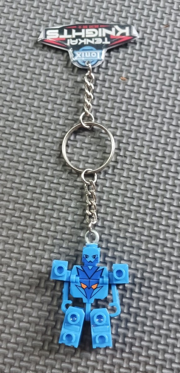 Spin Master Ionix Tenkai Knights Promotional Keychain Transforming