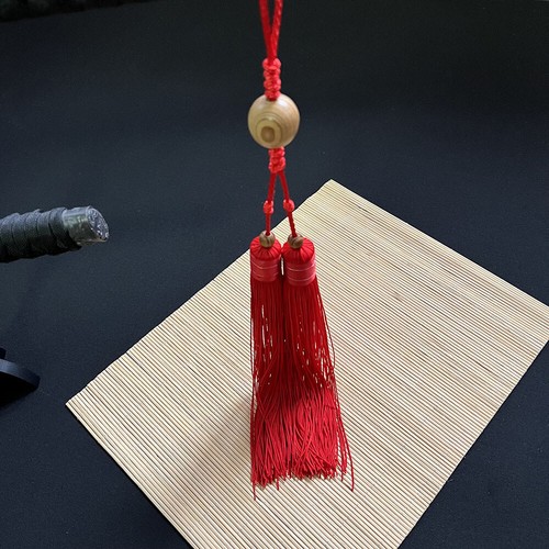 Seidenschwert Quaste Anhänger Holzperle für Matial Arts Schwert Samurai Schwert rot 55cm