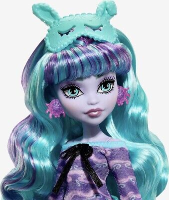 Monster High G3 Creepover Party Twyla 9.5 inch Doll - HLP87 Mattel READ  194735117673