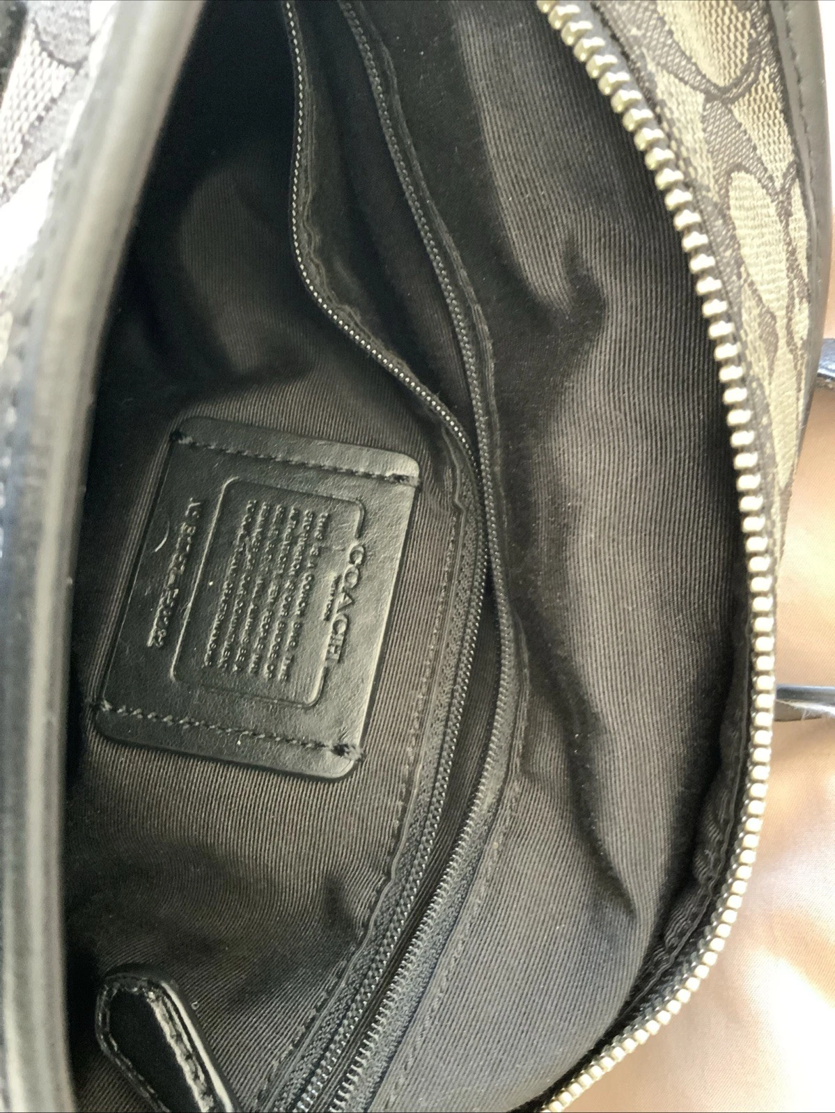 Borsa Coach Signature Zip Top Tote F58282 nera grigio borsetta silenziosa lusso