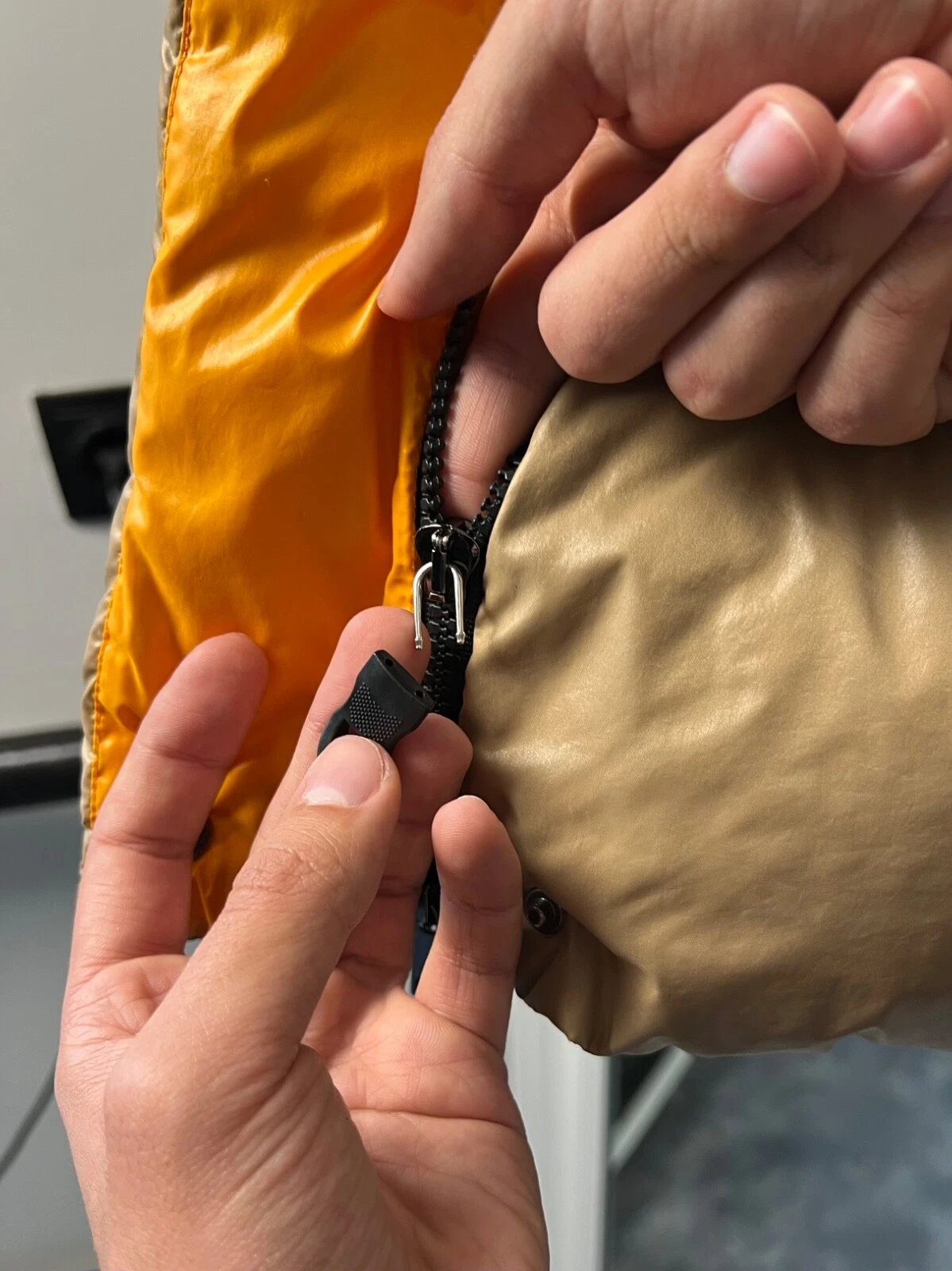 Moncler Parana Piumino Giubbotto Donna XL (Taglia 4) Beige Marrone Lucido