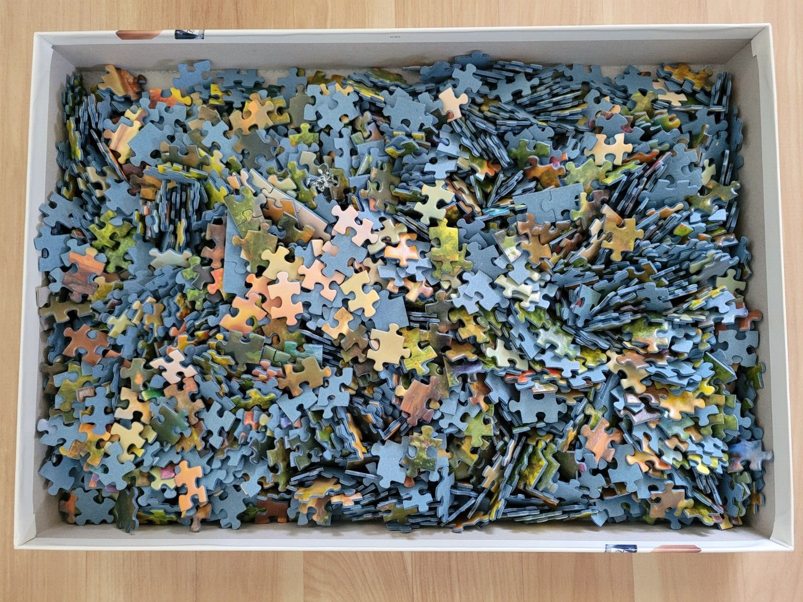 Rare 2000 Piece Ravensburger Jigsaw Puzzle - 2013 Idyllic Wildlife - Forest Deer