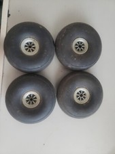 Du bro 3.5T Treaded Wheels Low Bounce Lot Of 4