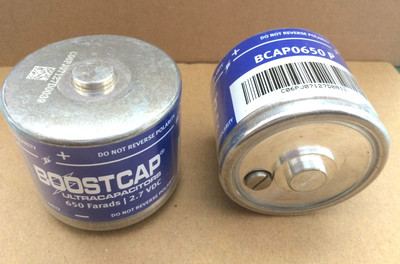 2 Stück Maxwell Boostcap Ultracapacitors - 650 Farads - 2.7 VDC