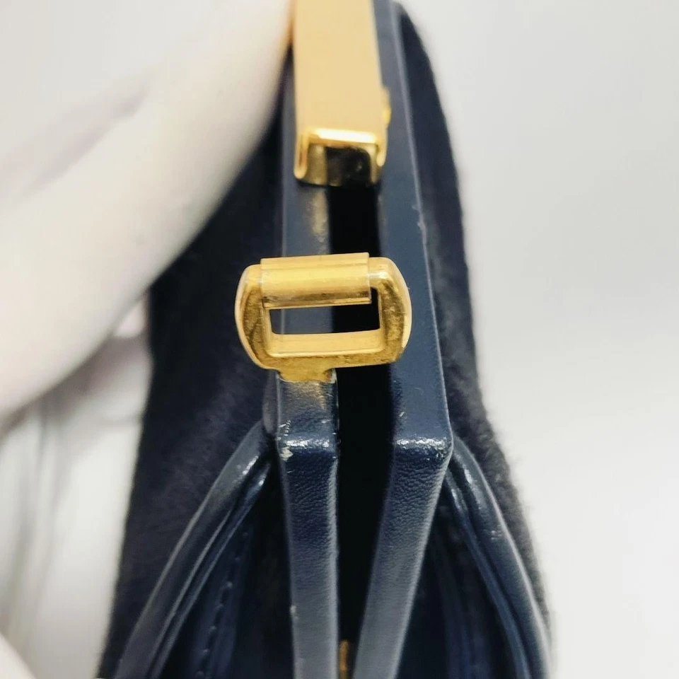 Bolso sin asas GUCCI Harako con cierre mini pelo de pony azul marino usado para mujeres Foto 2 de 4
