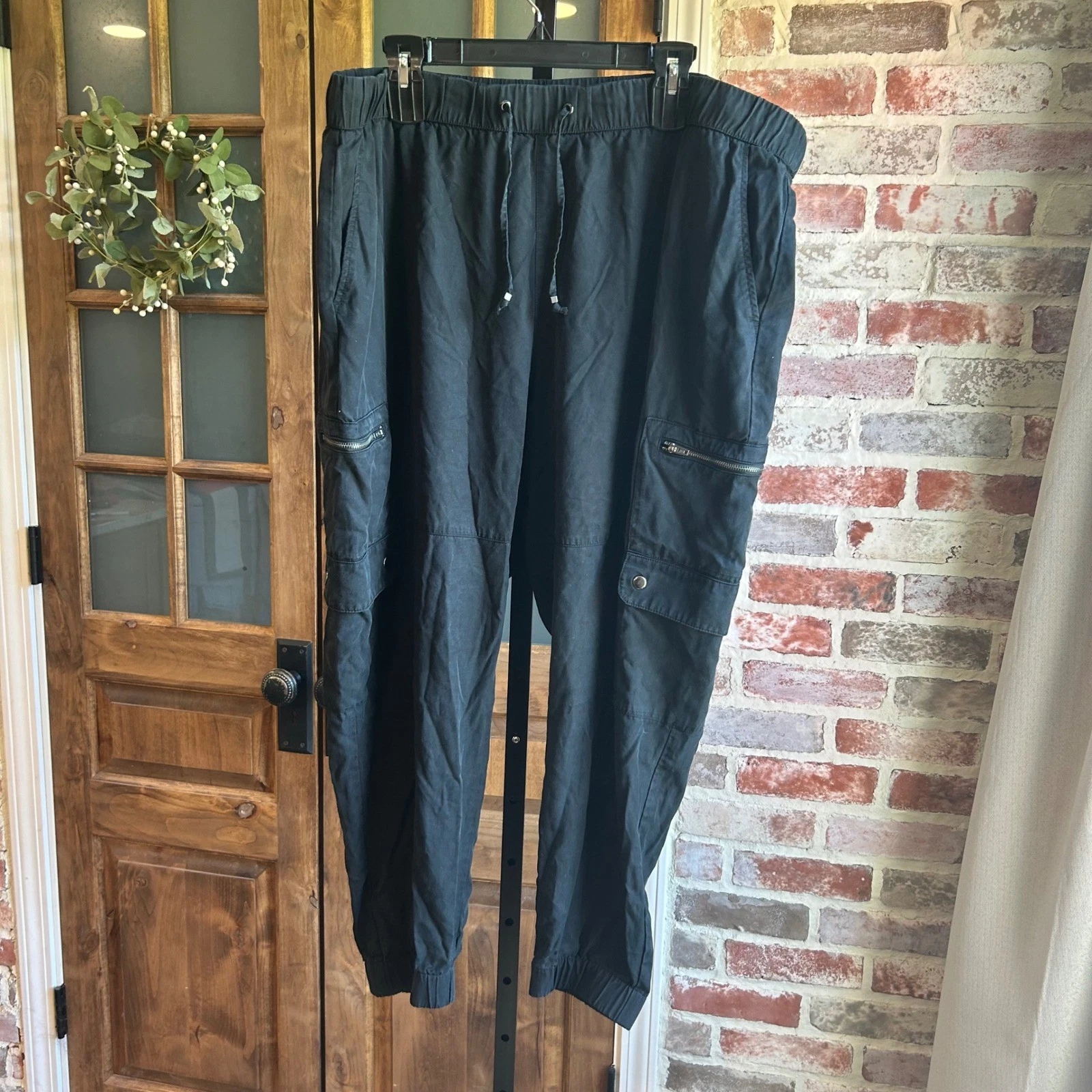 Banana Republic Soft Cargo Jogger Pants Women XXL Black Tencel Utility Relaxed