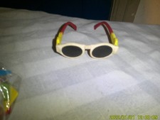 VINTAGE CHILD'S FISHER PRICE SUNGLASSES