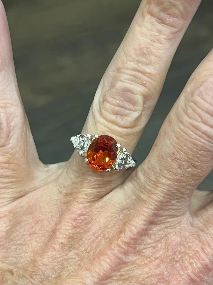 Anillo de compromiso diamante zafiro naranja natural de 4,90 quilates de oro blanco de 14 quilates talla 6 Foto 4 de 4