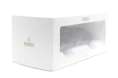 Norev 1:18 Porsche 911 Carrera S Cabriolet (992.2) in Yachting