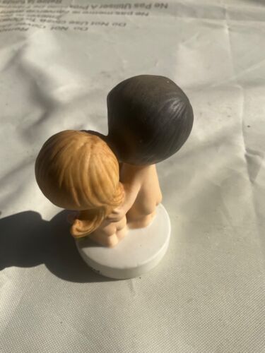 Figur von Kim Casali 1972 Liebe ist...sehr glücklich, wenn auch nicht befreit - Bild 3 von 8