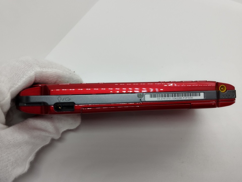 SONY PSP3000 Console Red New Sony Battery Charger Region Free 32GB